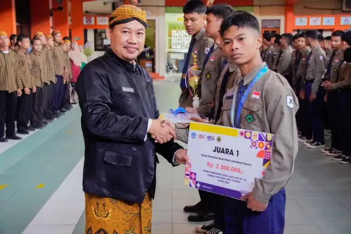 Upacara Hari Pendidikan Nasional